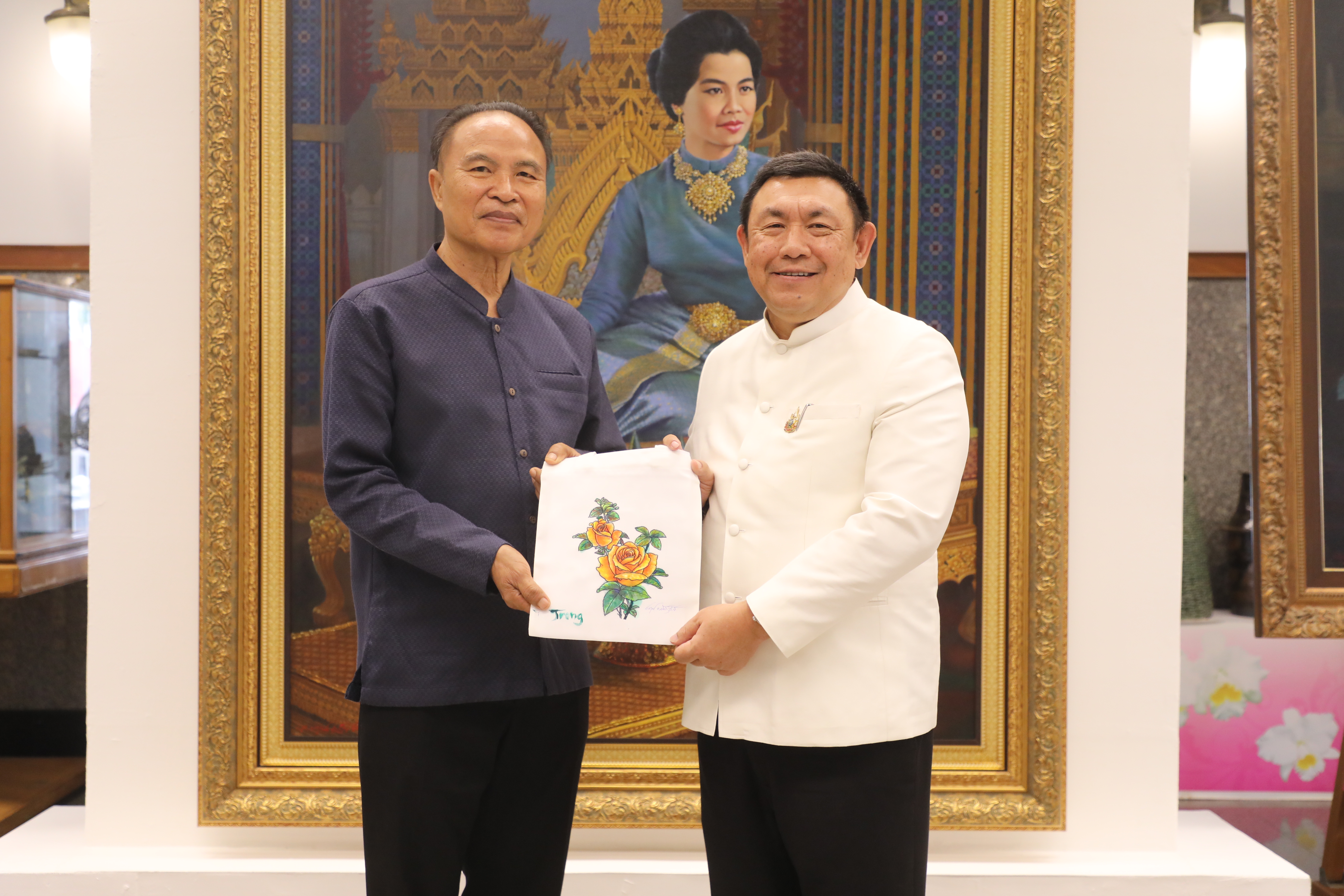 title - มากกว่าความรักระหว่างคู่ครอง คือความรักต่อปวงชน ส.ป.ก. จัดงาน “รักแห่งศิลป์ รักแห่งแผ่นดิน” พลังแห่งศิลปะที่เชื่อมโยงสถาบันและประชาชน